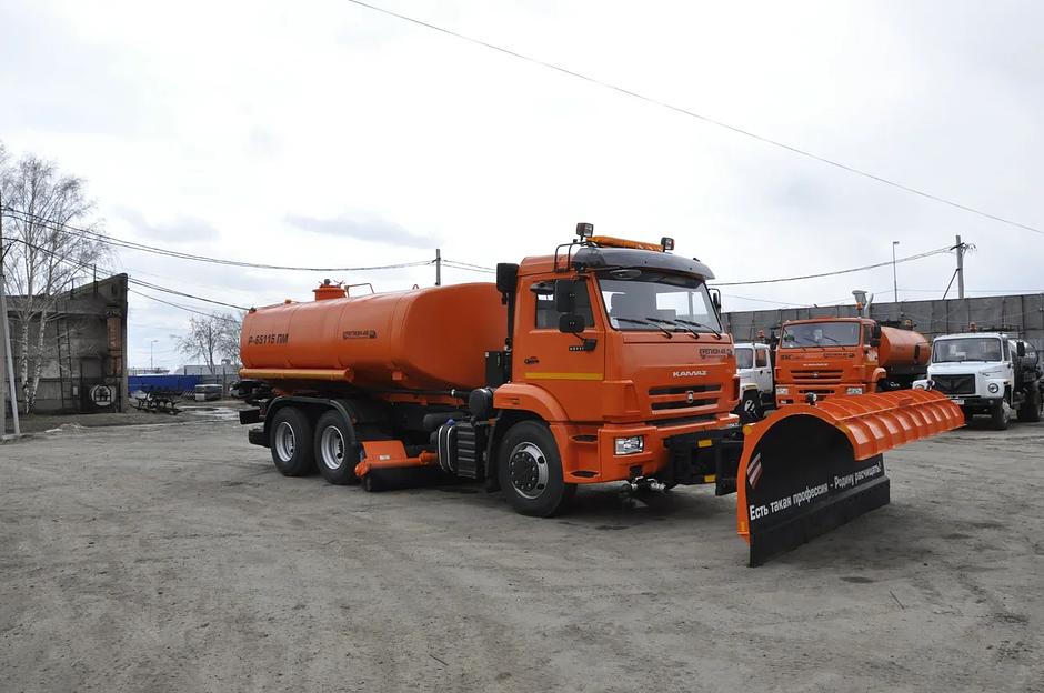 Комбинированная дорожная машина на шасси Камаз-65115 фото 3