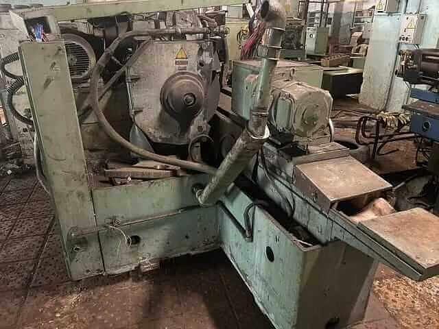 Круглошлифовальный станок 3м127 фото 7