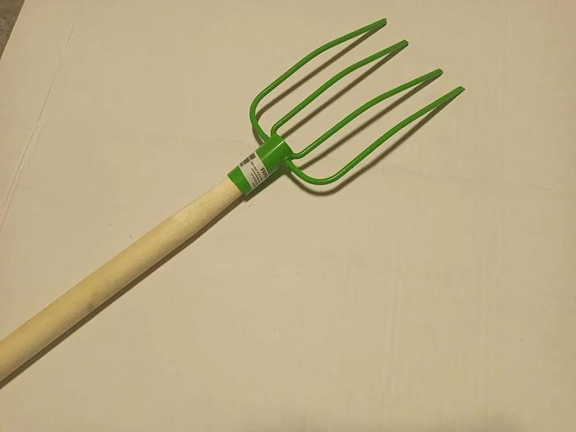 Вилы навозные № 655д с черенком ОПТ фото 1