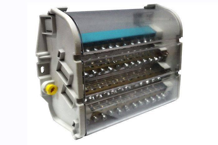 Распределительный блок на DIN-рейку РБ-250 четырехполюсный 250А (4 шины 10xM6+1хM8) фото 1