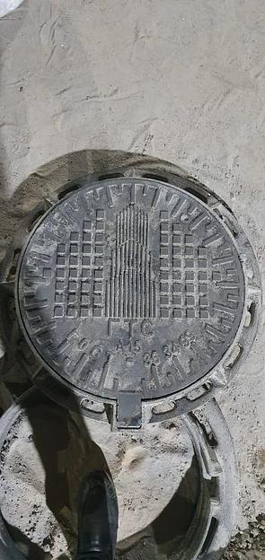 Люк чугунный тяжелого типа, тип Т (25т) 105кг опт фото 1