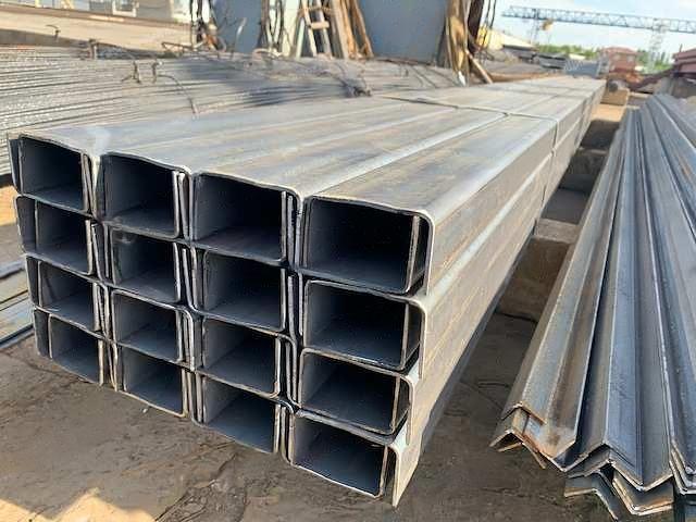 Швеллер гнутый стальной фото 1