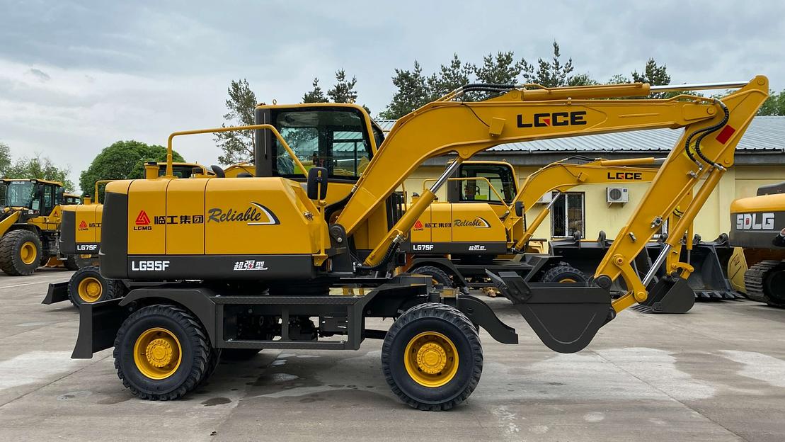 Колесный экскаватор SDLG LG95F фото 7