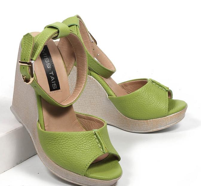 Босоножки женские из натуральной кожи на танкетке, арт.MT005 салатовый ОПТ фото 1