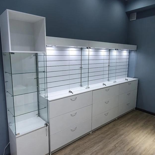 Изготовление торговых витрин на заказ фото 1