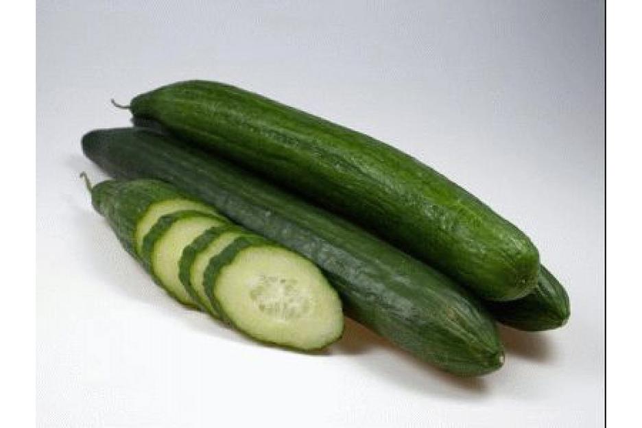 Огурцы свежие фото 1
