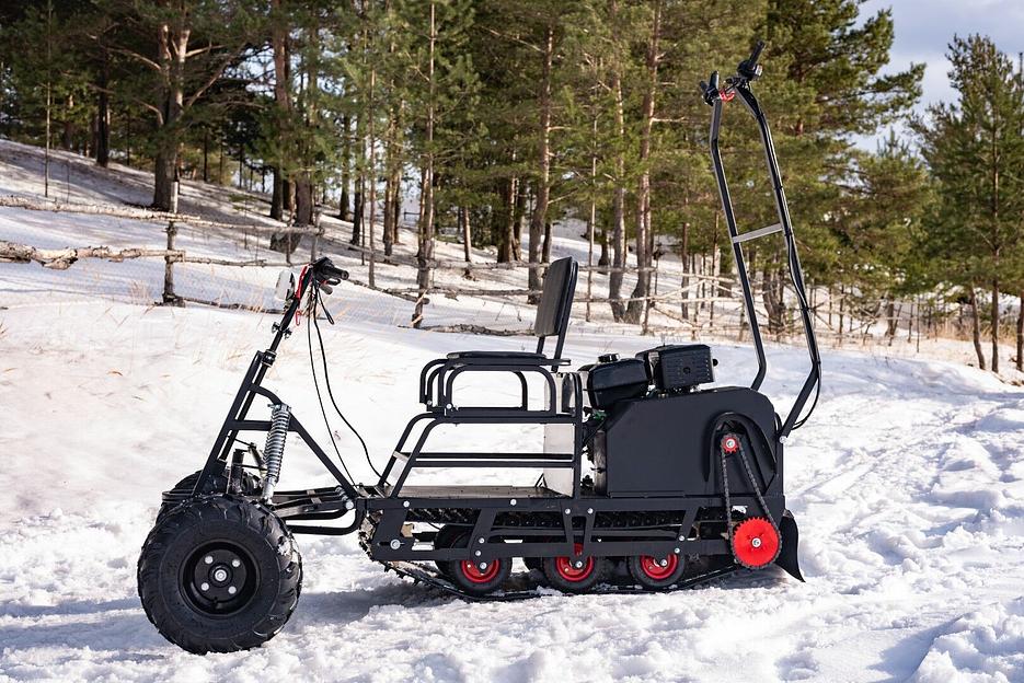 Мотобуксировщик Бурлак М2 LRP, 9 л.с., электрозапуск 1450*510*810 мм. фото 1