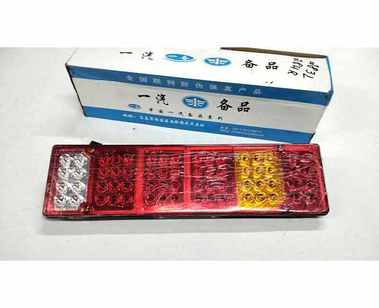 Фонарь задний F2000 правый DZ9200810020 фото 1