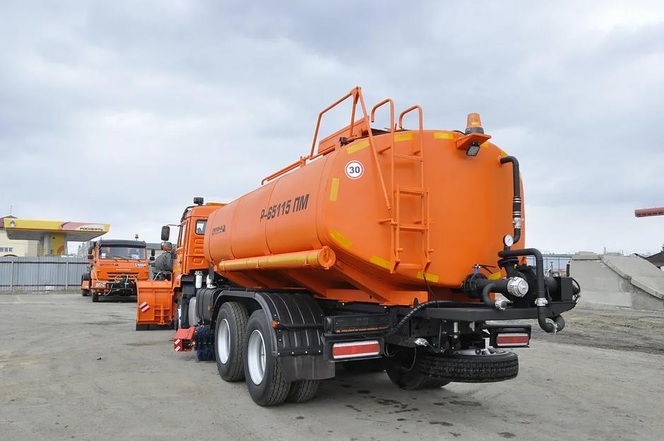 Комбинированная дорожная машина на шасси Камаз-65115 фото 7