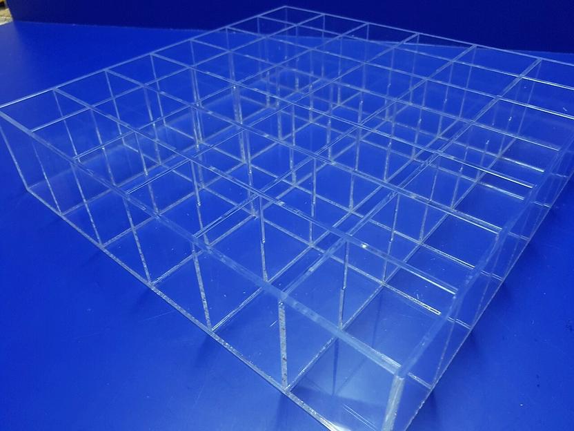 Картотека из оргстекла 42 ячейки. фото 5