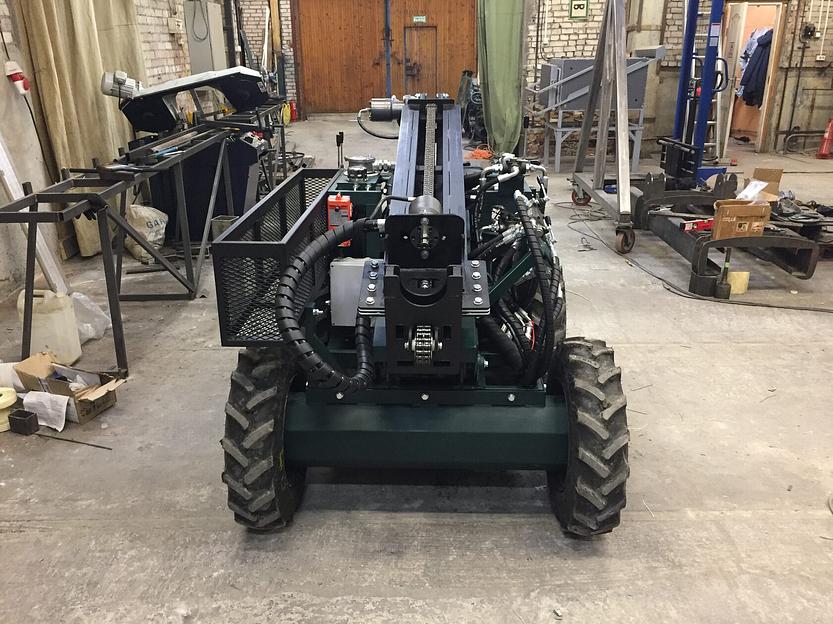 Малогабаритная самоходная буровая установка  для инженерно-геологических изысканий фото 3