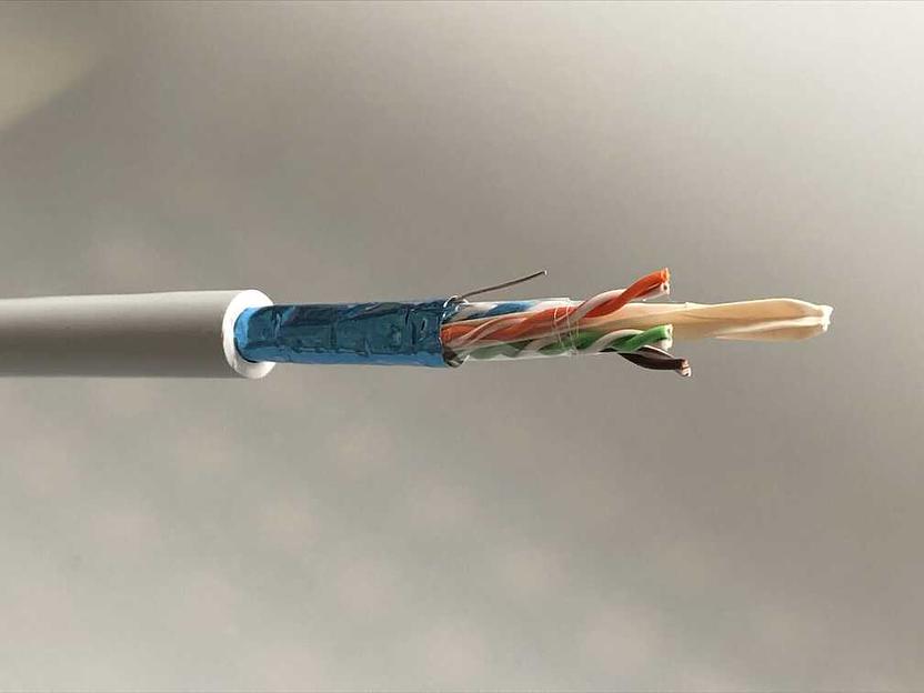 Витая пара FTP 4 пары AWG 24 Cat.5e внутренняя нг(А)-LSLTx Cu Premium (FTP 4x2x0,51 5e In/Cu) фото 1