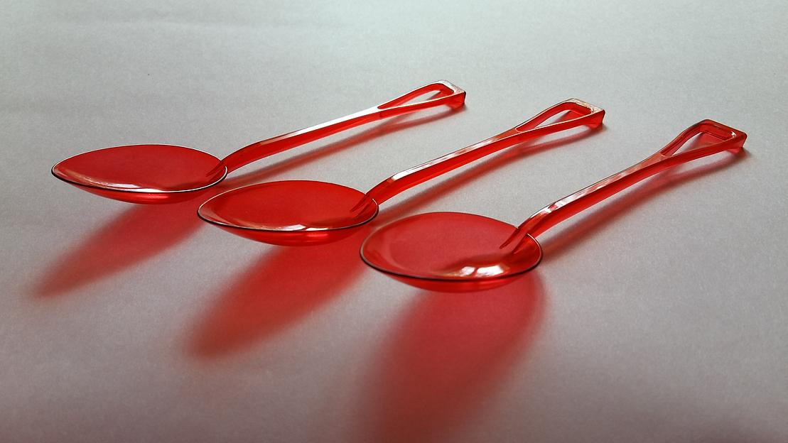 Ложка столовая одноразовая красная ОПТ фото 1