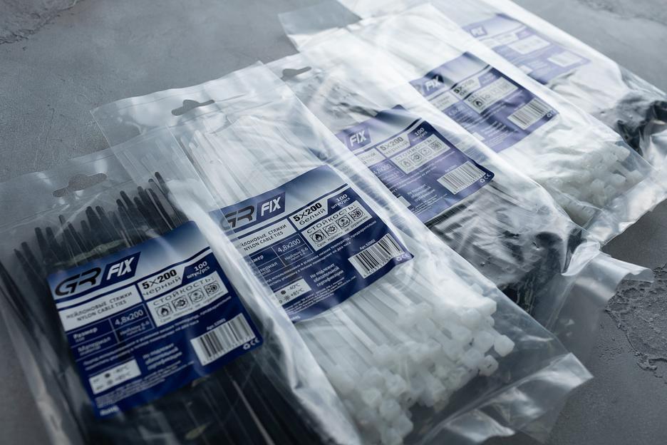 Кабельная стяжка GR-FIX 4×250, 4×300, 4×370, 4×400, 4×450 мм белые/чёрные опт фото 1