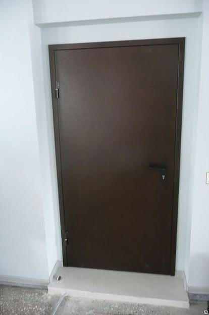 Дверь экономка, времянка (хлопушка) металлическая фото 1