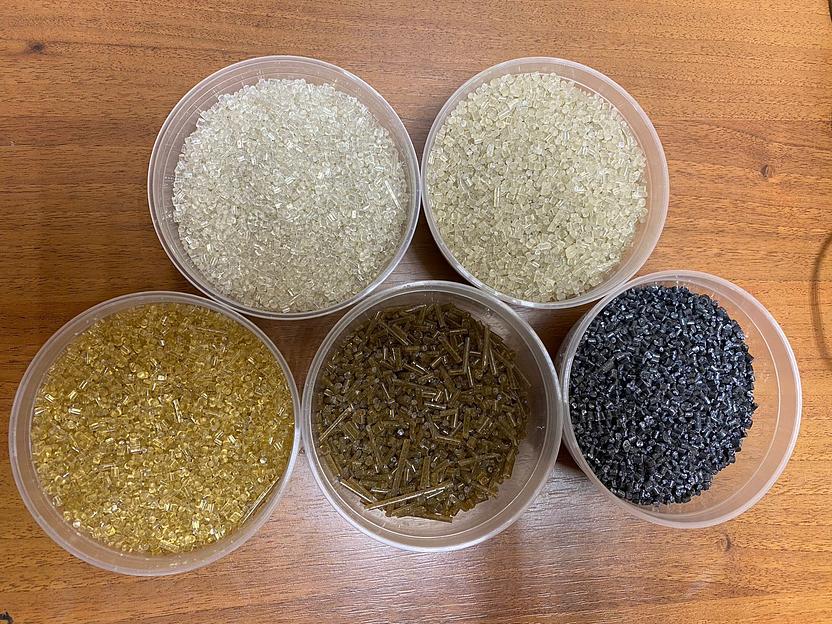 Гранулы полистирола 585 общего назначения бежевые фото 2