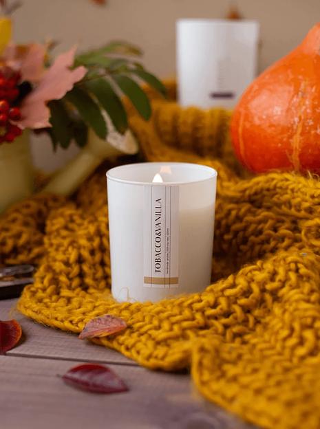 Свеча ароматическая Aesthete home «Tobacco&Vanilla» 250 мл ОПТ фото 1