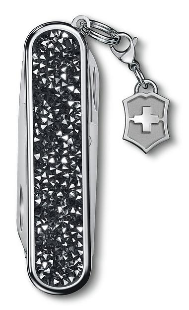Нож перочинный Victorinox Classic Brilliant Crystal (0.6221.35) 58мм 5функц. черный/серебристый подар.коробка фото 2