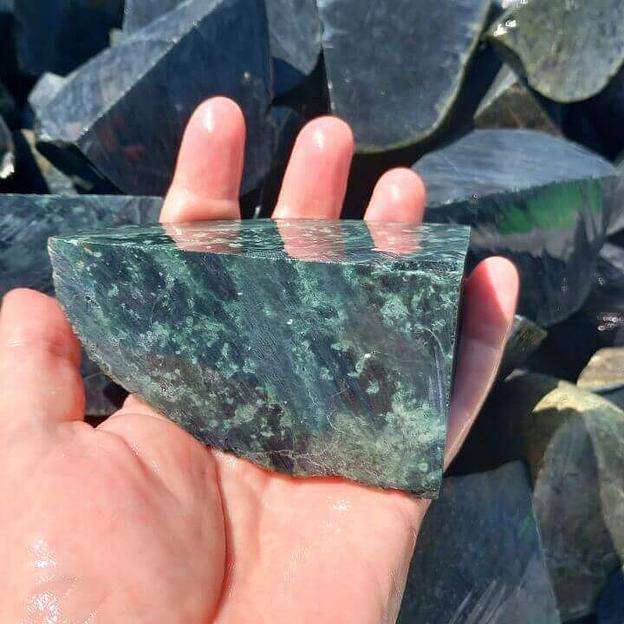 Премиум камни для бани и сауны Нефрит пиленый 40-80 мм фото 1