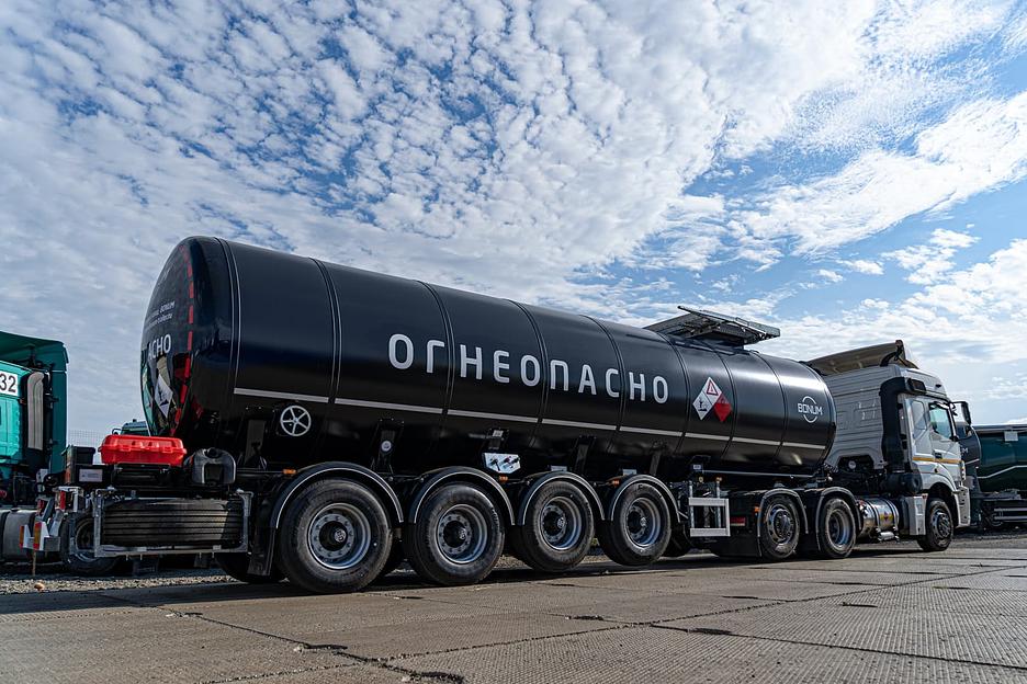 Нефтевоз 31 м³ четырёхосный 914221-02 фото 4