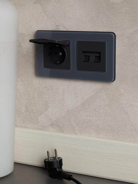 IEK BR-R16-16-K53 BRITE Роз. с з/к/ш с кр. 16А IP20 РСбш10-3-БрГ граф. фото 8