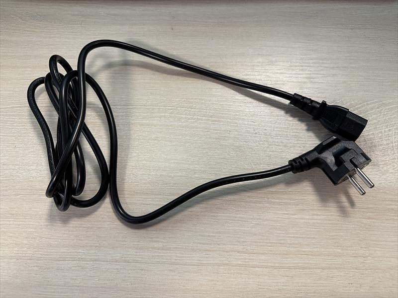 Кабель Кабель питания Schuko-C13, 3x0.5мм2, 6A, с заземлением, 1.5м фото 1