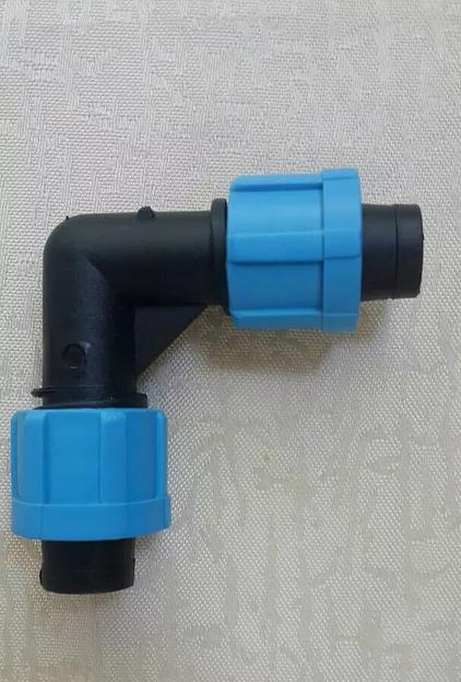 Уголок для капельной ленты 16 мм фото 1