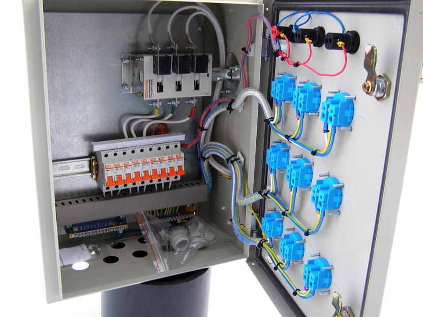 Шкаф распределительный на 12 групп без счетчика (380/220В) фото 2