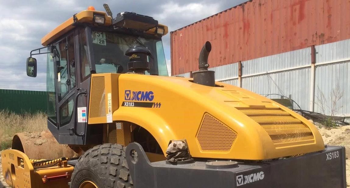 Аренда грунтовго катка 18т «Xcmg XS183» фото 1