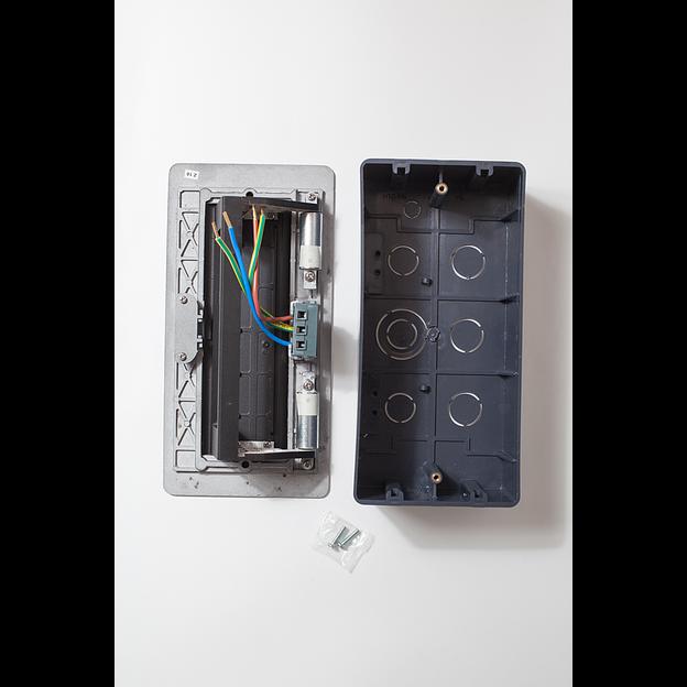 Люк на 3 поста (45х45), металл, черный с пластиковой коробкой, IP40 фото 4