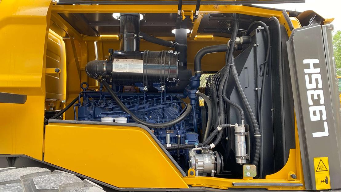 Фронтальный погрузчик L935H фото 7