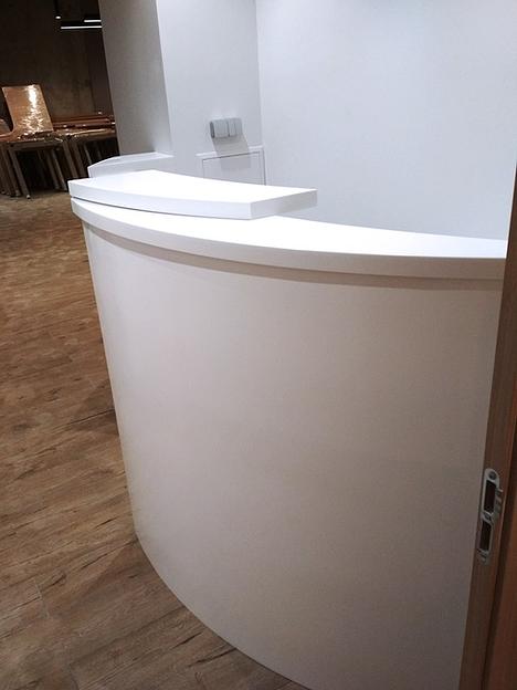 Стойка ресепшн для администратора и секретаря 1 м2 фото 2