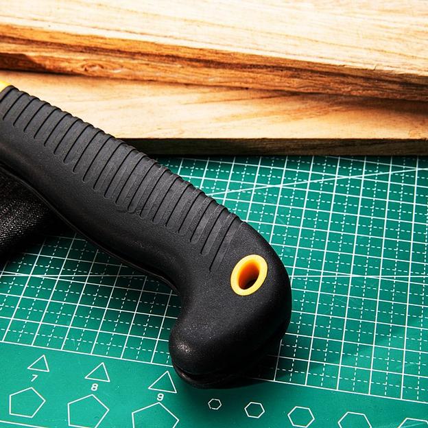 Садовая пила складная Deli DL580618 180мм, сталь 65MN, шаг зубьев 7 TPI, обрезиненая ручка, шлифовка зубов с 3-х сторон, двухрядное распределение кромок фото 4