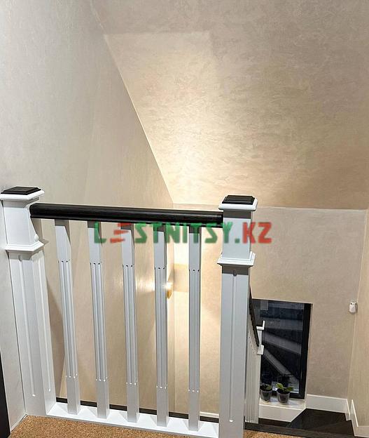 Лестница на деревянном каркасе под заказ фото 8