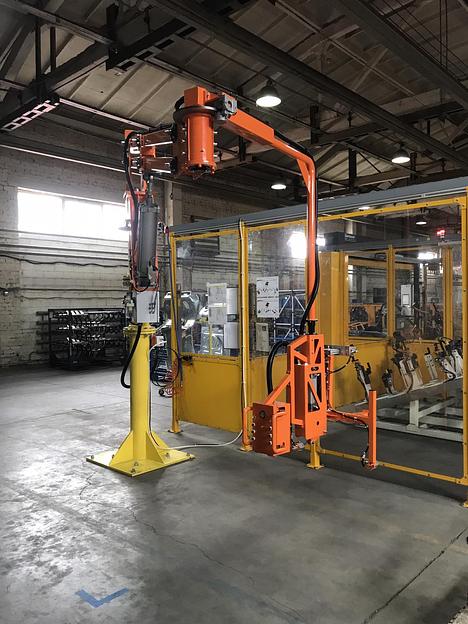 Напольный пневмо-сбалансированный манипулятор фото 3