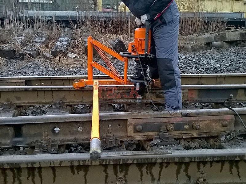 Установка гайкошуруповертная путевая «Богатырь ШВТ-24» с электродвигателем фото 2