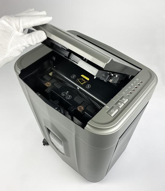 Шредер Heleos АП23-5 серый/серебристый с автоподачей (секр.P-5) фрагменты 145лист. 23лтр. скрепки скобы пл.карты фото 6