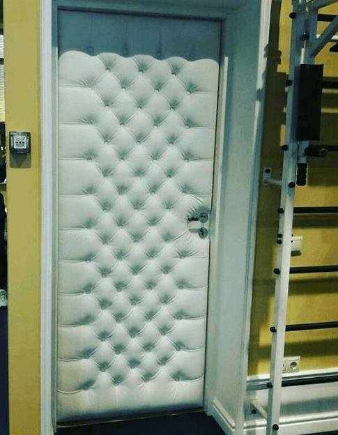 Перетяжка и обивка входных дверей фото 1