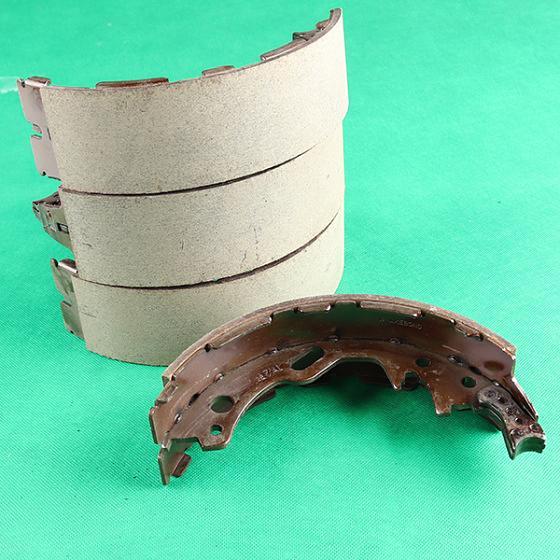 Колодки тормозные барабанные A1163 (NN2067) Akebono фото 1