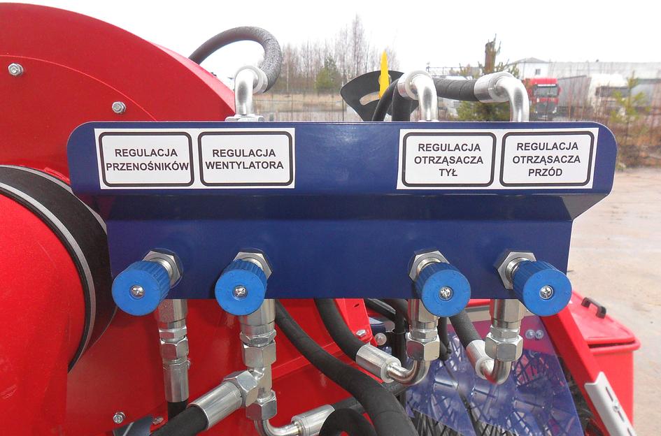 Ягодоуборочный комбайн JAREK 5 JAGODA фото 3