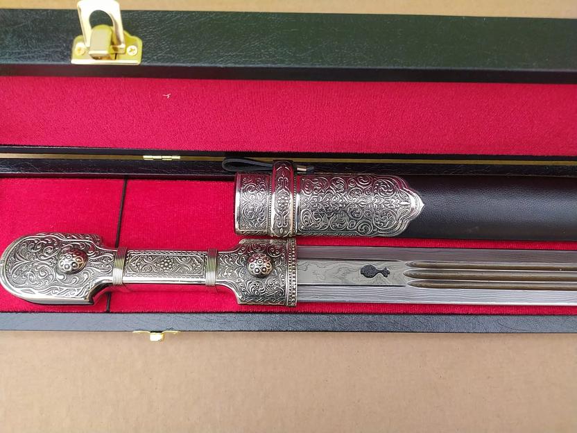 Кинжал из дамасской стали со вставками из мельхиора ОПТ фото 4