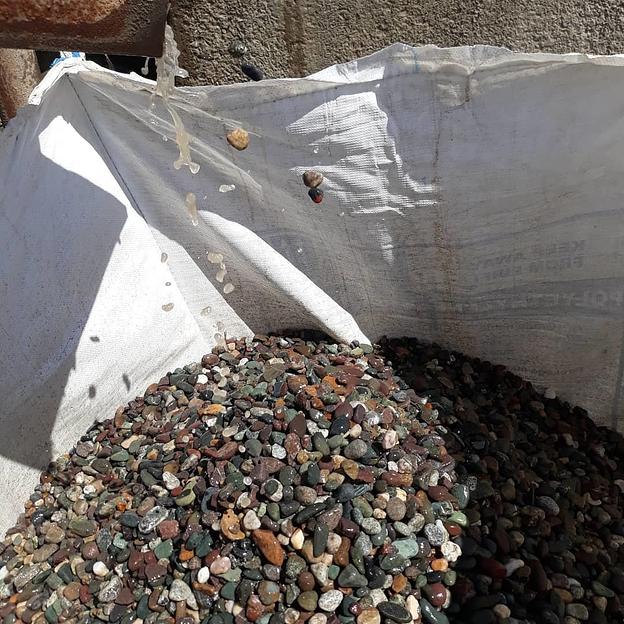 Галька камень речной Цветной /тн (10-20 мм) фото 1