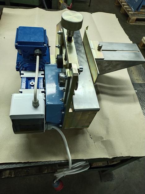 Станок для штриховки книг в переплете ШР-100 фото 4