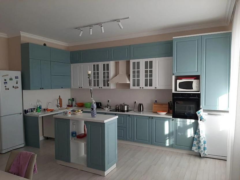 Изготовление кухонного гарнитура с островком на заказ фото 1