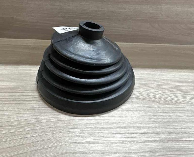 Пыльник кулисы FAW J6 1703071-1H фото 1