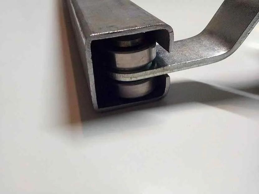 Направляющая под ролик сдвижного тента, 3000мм фото 2