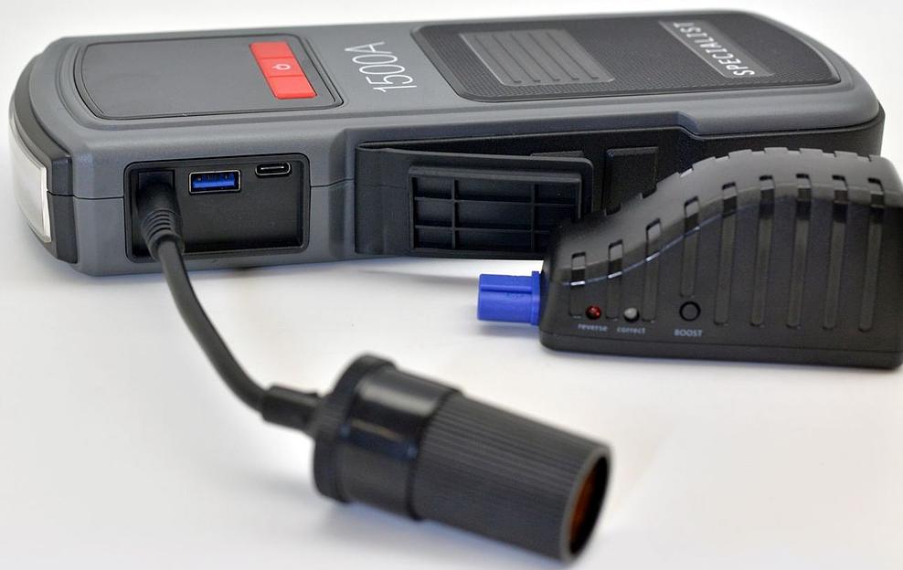 Пуско-зарядное устройство Berkut JSL-27000 фото 5