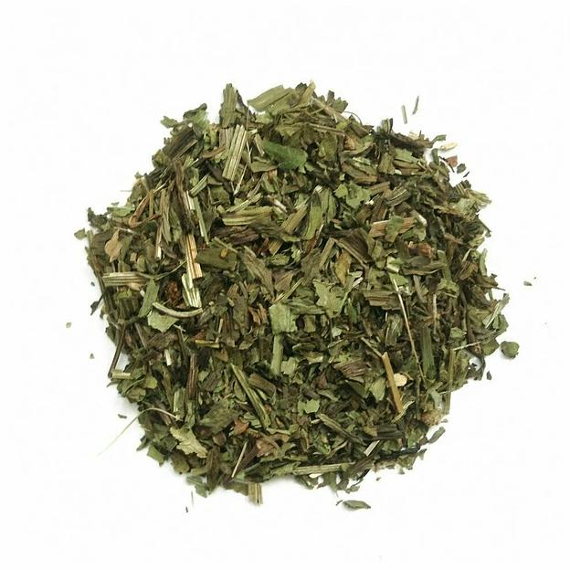 Листья большого подорожника фото 2