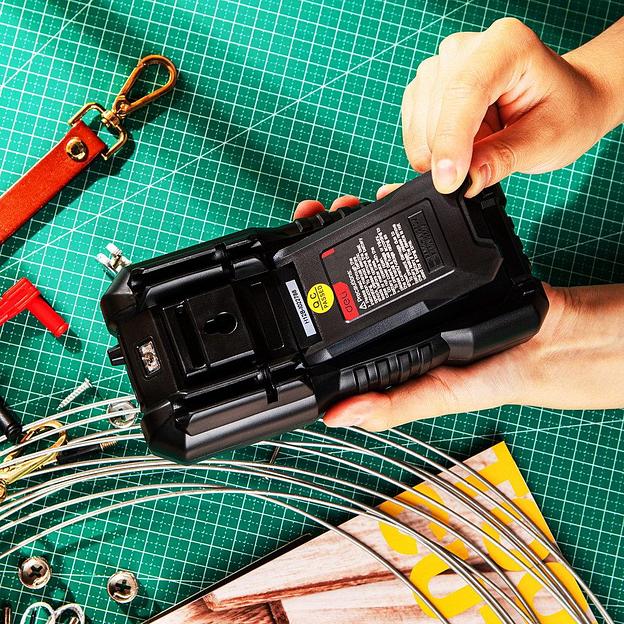 Измерительный и разметочный инструмент Deli Многофункциональный цифровой мультиметр Deli DL334303 напряж. 0-1000В, сила тока 0,02-10А, сопр. до 60 МОм, ЖК-дисплей фото 2