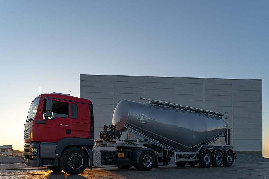 Цементовоз 28 м³ 914230 фото 2
